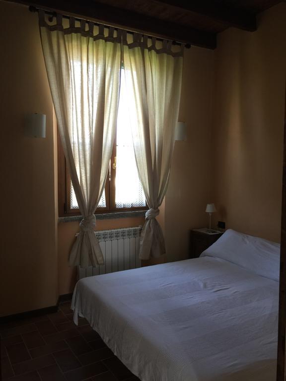 Villa Cascina Battivacco Milán Habitación foto