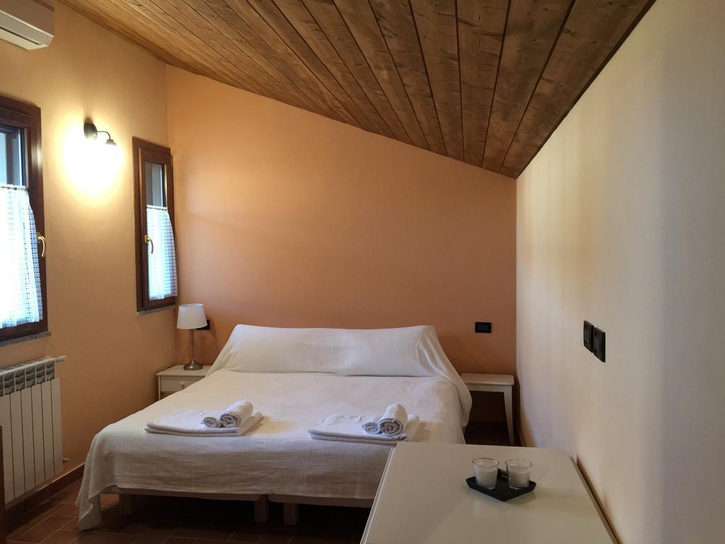 Villa Cascina Battivacco Milán Habitación foto